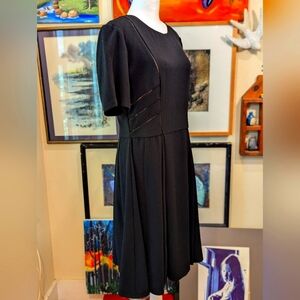 Gorgeous Taylor Classic Peekaboo Black Dress Size 10